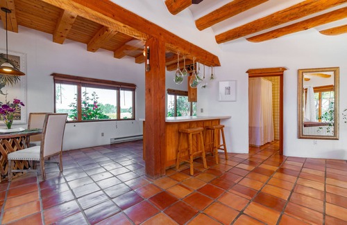 Santa Fe House | Spacious traditional Santa Fe adobe home