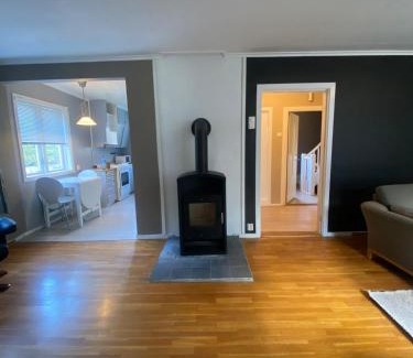 Odda Apartment | Spacious Trolltunga apartment close to the city center, good parking