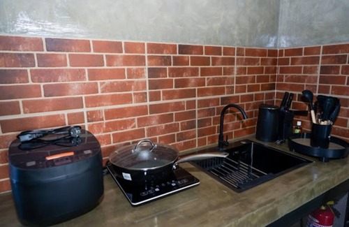 Lucena Apartment | Spacious Twinbeds room/Casakarina-Lucena City
