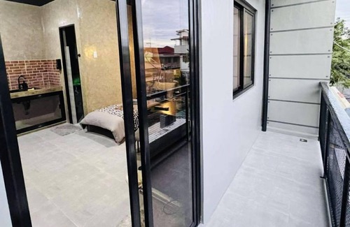 Lucena Apartment | Spacious Twinbeds room/Casakarina-Lucena City