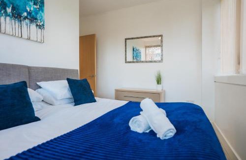 Central Milton Keynes Apartment | Spacious Two-Bedroom Apartment - Parking, 7 Mins from Station, Ideal for Business or leisure Stays By AV Hughes Properties