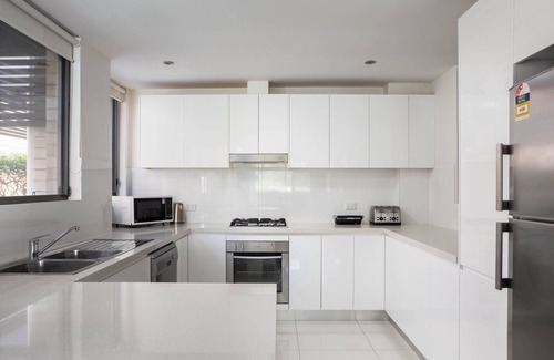 Westmead Apartment | Spacious Two-Bedroom Apartment near Hospital