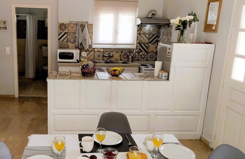 Agios Spyridon Corfu Apartment | Spacious two-bedroom apartment near sandy beach