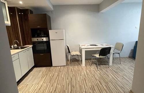 Burgas House | Spacious two Bedroom Flat Close to Beach and See Garden of Burgas