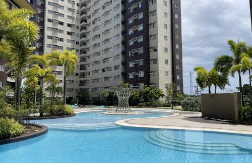 Mandurriao Apartment | Spacious Two Bedroom with Pool View - Iloilo