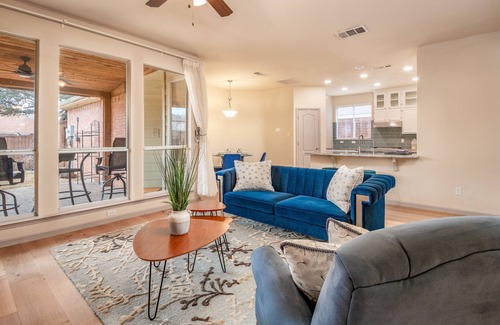 Prestmont House | Spacious Two-Story Home in Frisco w/EV Charger