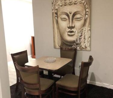 New Market House | Spacious Unit with Mountain View