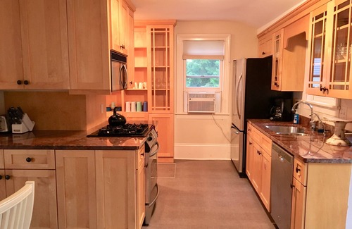 Marquette House | Spacious updated home near Lake Superior walk to restaurants, breweries, beach