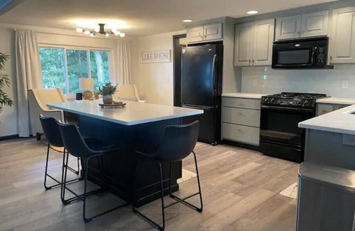 Harrison House | Spacious Updated Lakefront Getaway
