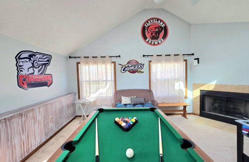 Olmsted Falls House | Spacious, Updated, 5BR 3BA, Game room,nFirst Floor 3BR 2BA