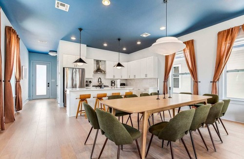 Faubourg Lafayette House | Spacious Upscale Home w/heated Pool+Parking NearFQ