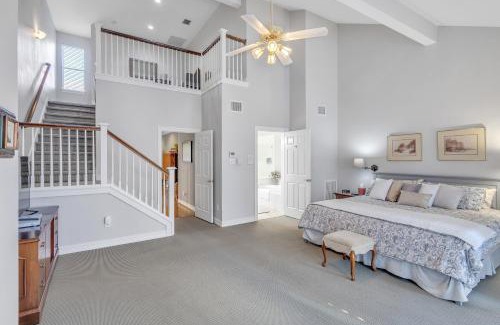 Uptown House | Spacious Urban Uptown Retreat townhouse