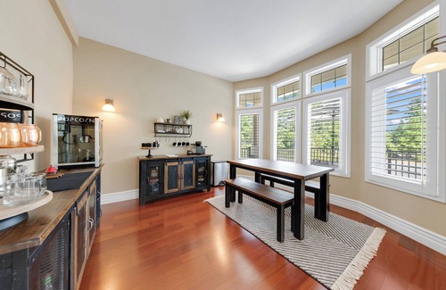 Westwood House | Spacious 5-bedroom house in gorgeous Bailey Creek