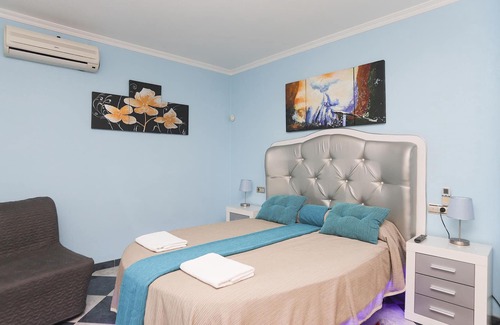 Puerto Lumbreras House | Spacious vacation accommodation on the border with Portugal.