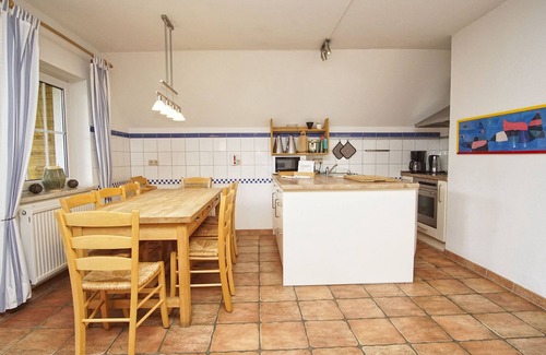 Pantow Apartment | Spacious vacation apartment with terrace and garden in the quiet Wildrose country house