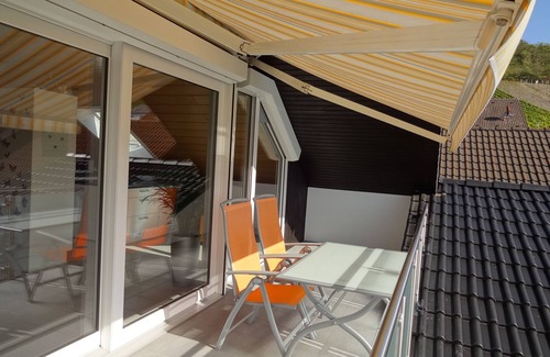 Sommerhausen Apartment | Spacious vacation apartment "Main Sommerblick" - magnificent view over the Main valley