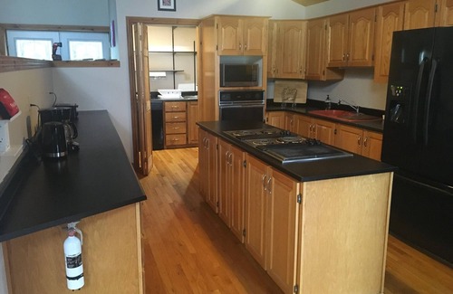 Glovertown House | Spacious Vacation Home - 5 min to Terra Nova National Park