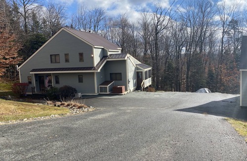 Wilmington House | Spacious Vacation home in Chimney Hill near Mt Snow