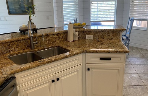 Vero Beach House | Spacious Vero Beach waterfront pool home. Pet friendly