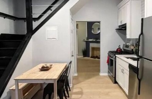 West New Haven Apartment | Spacious Victorian Loft