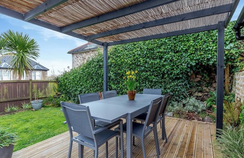 Lelant Cottage | Spacious Victorian villa with a substantial enclosed garden.