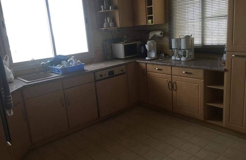 El Menzah House | Spacious villa 6-bedroom chateau in kerkennah