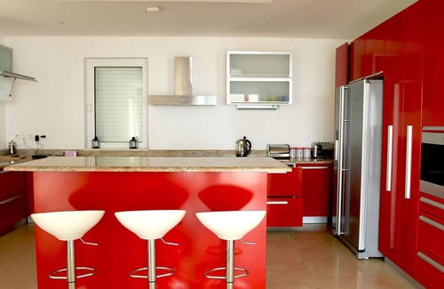 Zavala Villa | Spacious Villa Cruz-panoramic view+pool+Jacuzzi