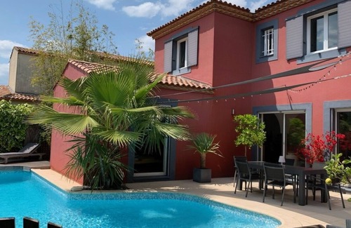 Perols Villa | SPACIOUS VILLA CONTEMPORARY HEATED SWIMMING POOL, BETWEEN SEA AND MONTPELLIER