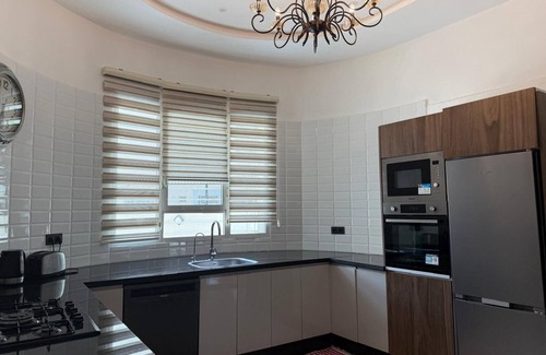 Ville Nouvelle Villa | Spacious villa ideal for large families, close to city centre and local shops