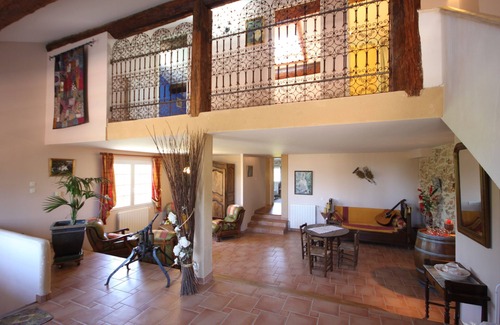 Puisserguier Villa | Spacious villa in the heart of the vineyards with private pool and garden
