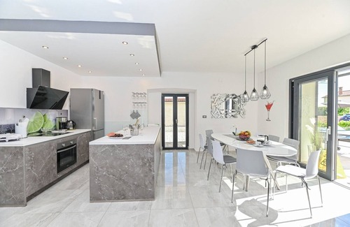 Kras Villa | Spacious villa Ivy with an outdoor pool in a quiet area on Krk