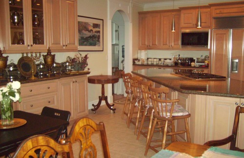 Shoreline House | Spacious Villa Sleeps 18 6BR 3BA