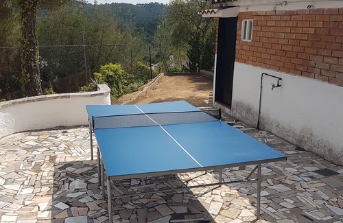 Vidreres Villa | Spacious villa sleeps 20, swimming pool, tennis court, mini-golf course, garden, barbecue,.