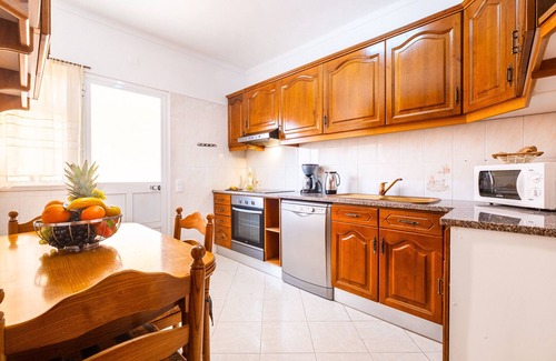 Vale de Parra Villa | Spacious villa w/BBQ & heatable pool