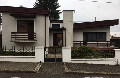 Demanova House | Spacious Villa w/Grill Fireplace Huge Garden & Terrace