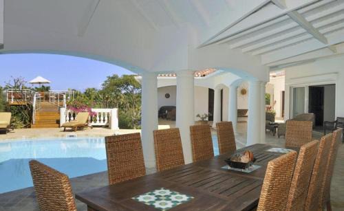Plum Bay Villa | Spacious villa with sea view in Saint Martin + private pool.