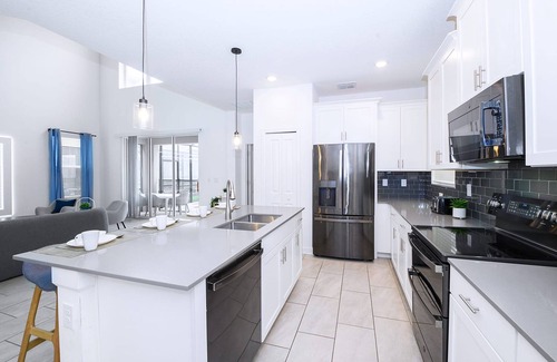 Kissimmee House | Spacious Villa w Pool Hot Tub Golf Lazy River