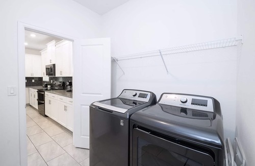 Kissimmee House | Spacious Villa w Pool Hot Tub Golf Lazy River