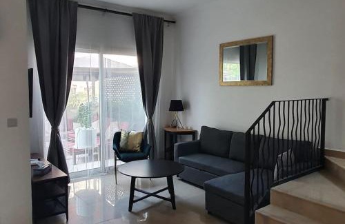 Al Hamra Village Villa | Spacious Villa with terrace close to the sea