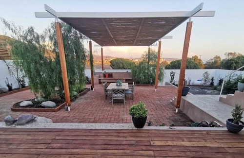 Maestros House | Spacious villa with beautiful courtyard