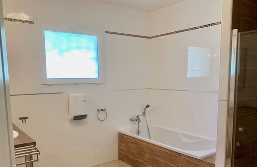 Croix-d'Argent House | Spacious villa with garden in Montpellier!