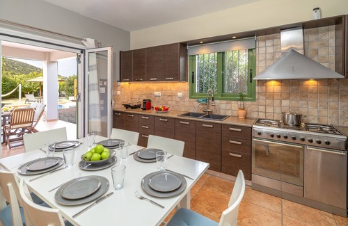 Makriotika Villa | Spacious Villa with private pool in quiet location. Top equipment