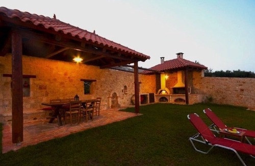 Polemarchi Villa | Spacious Villa with Wonderful Panoramic Views