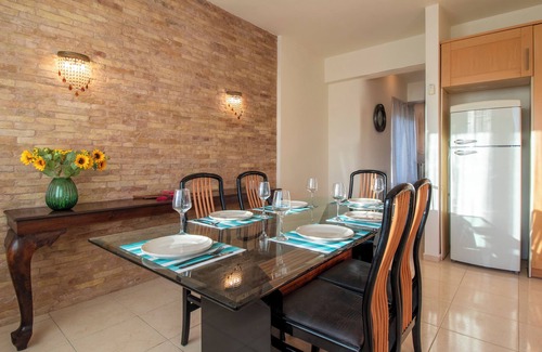 Vathianos Kampos Villa | Spacious Villa with Private Pool & Jacuzzi. Sea View near to the Beach.