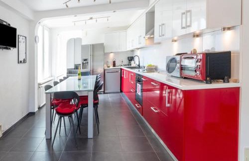 Elsenborn House | Spacious Villa with Tennis