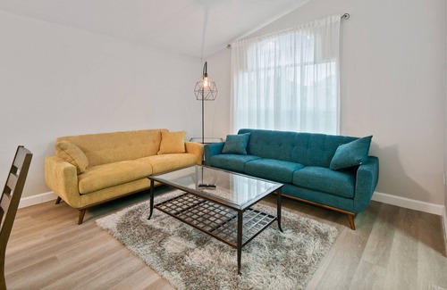 Lake Berkley House | Spacious w/ Private Pool Disney Area -Lake View