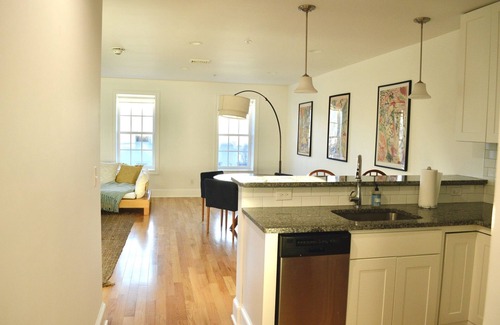 Hudson Apartment | Spacious Warren St. apt in the heart of Hudson