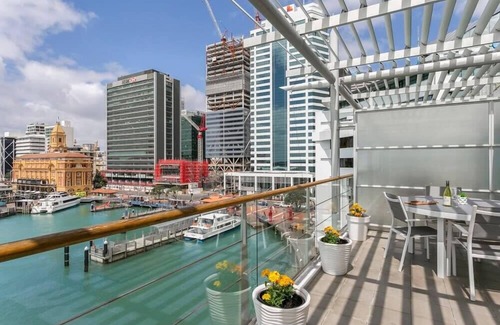 Auckland Central Business District Apartment | Spacious Water-front Apartment -Princes Wharf 2219