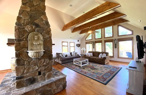 Fentress Other | Spacious waterfront farmhouse with amazing views and kayaking