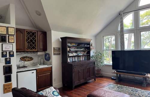 Lake Waccamaw House | Spacious waterfront house with private dock and mooring in lovely Lake Waccamaw